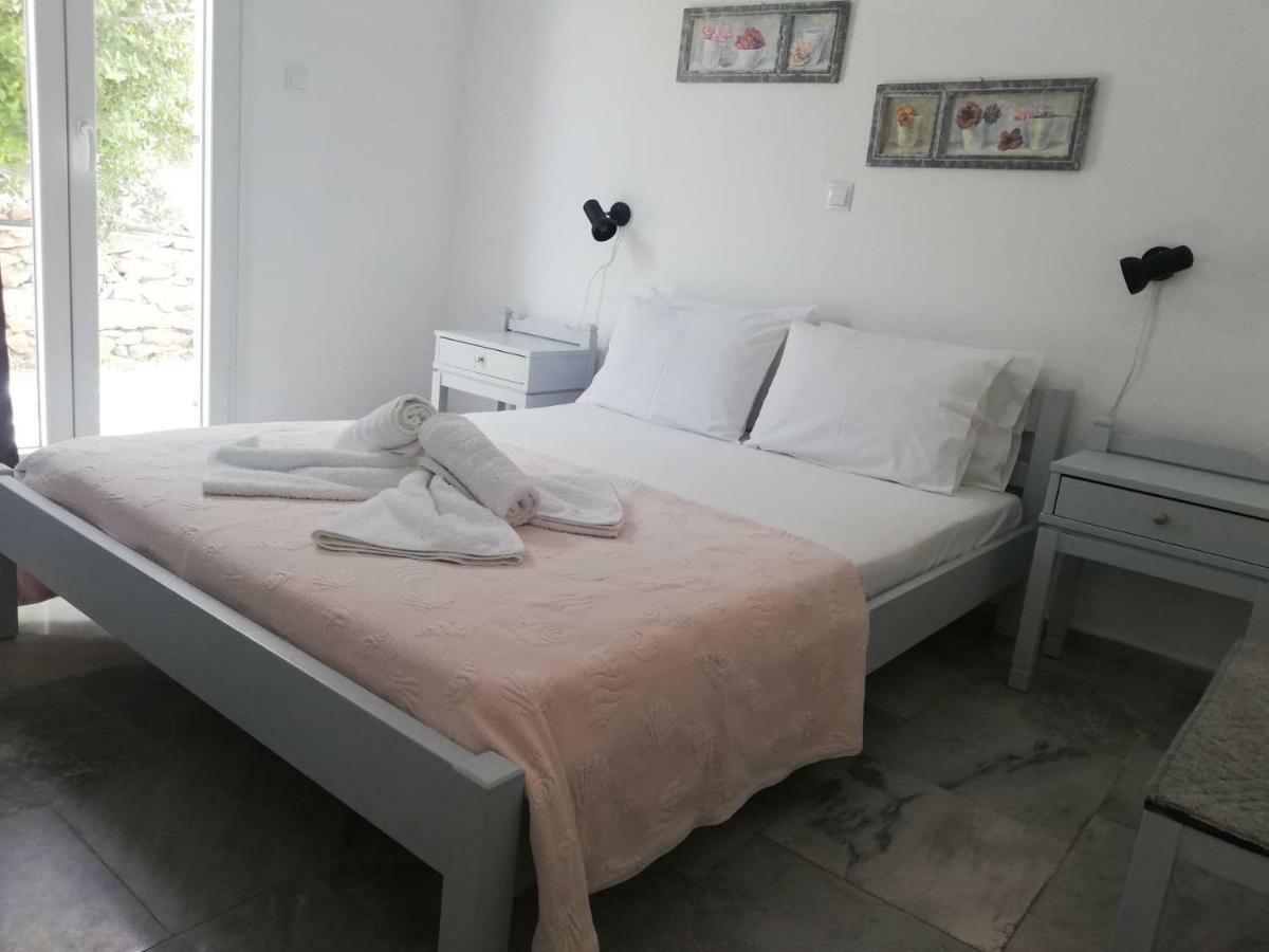 Galaxy Apartments Alikí Екстериор снимка