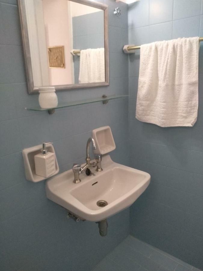 Galaxy Apartments Alikí Екстериор снимка